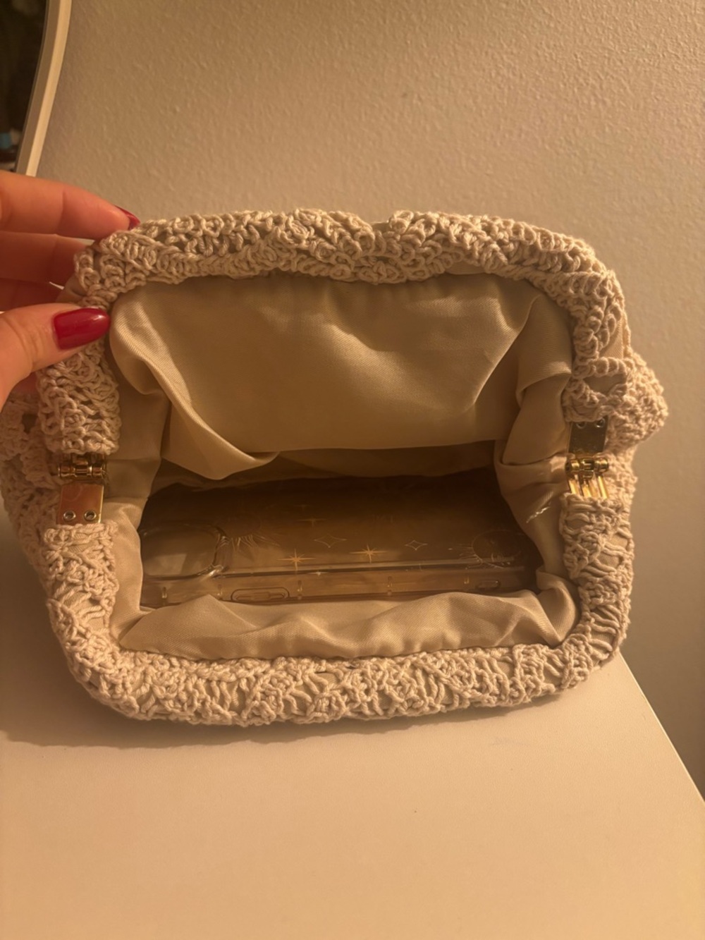 Elegant Cream Lace Clutch - Picture 8 of 11